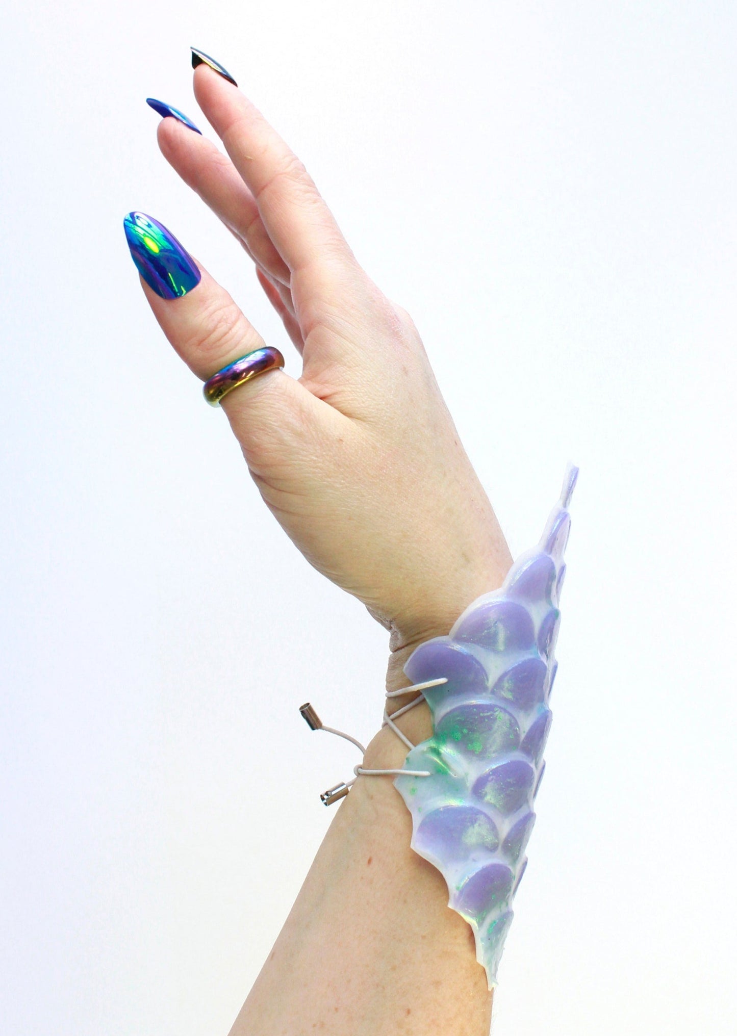 Mermaid scale bracelet, fish scales, silicone, galactic color, jewelry, accessory, waterproof, adaptable, resistant, Christmas gift