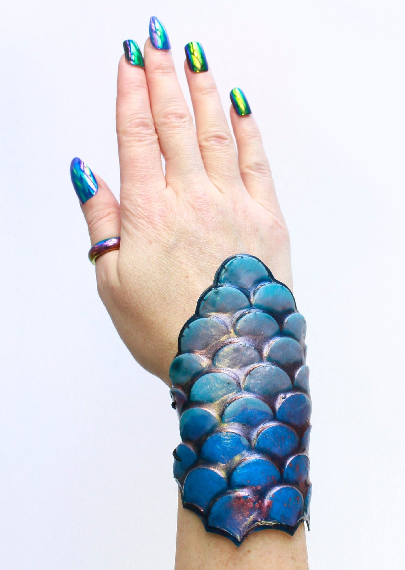 Mermaid scales bracelet: The Volcano of Water