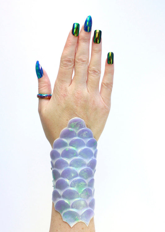Mermaid scale bracelet, fish scales, silicone, galactic color, jewelry, accessory, waterproof, adaptable, resistant, Christmas gift