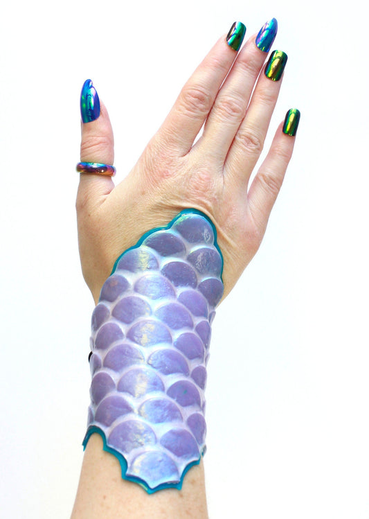 Mermaid scale bracelet, fish scales, silicone, unicorn, jewelry, accessory, waterproof, adaptable, resistant, Christmas gift