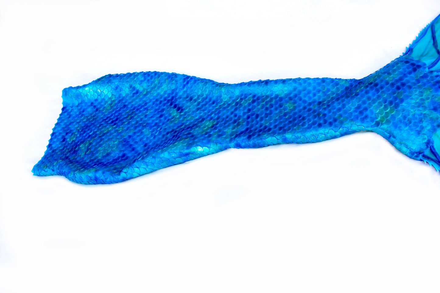 Mermaid tail completely in silicone (dragon skin, skin safe grade), with professional monofin inside.