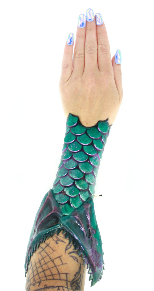 Mermaid scales bracelet in silicone with realistic fins