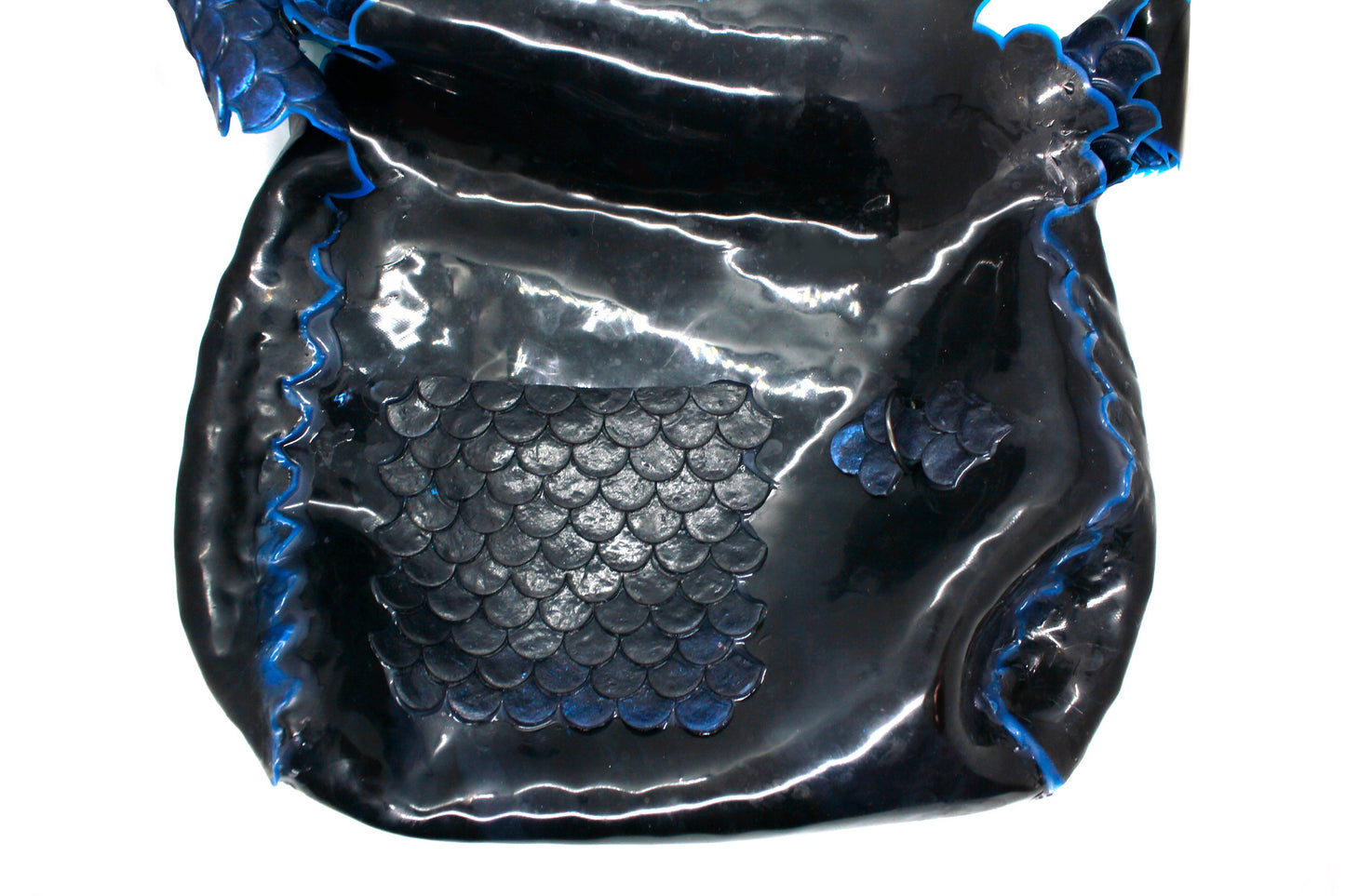 Sac bandoulière entièrement en écailles de silicone comme une sirène ou un dragon ou un poisson/unique