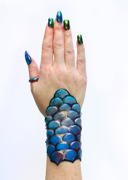 Mermaid scales bracelet: The Volcano of Water