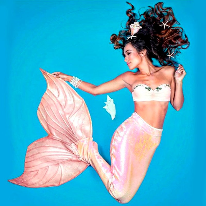 Professional hybrid mermaid tail in sequins and silicone, caudal fin completely in silicone (dragon skin)